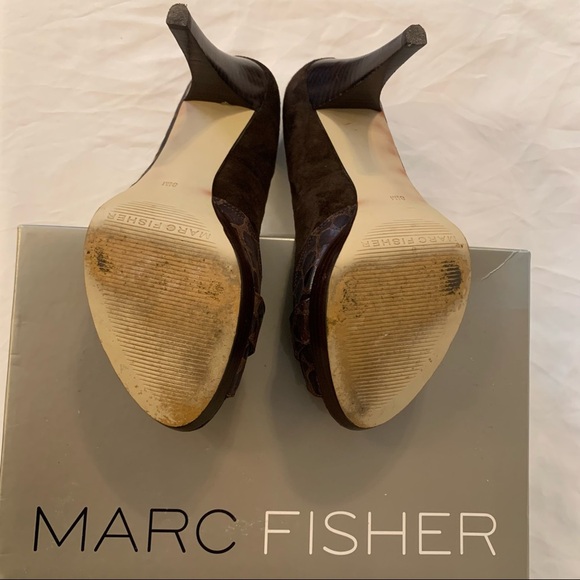 VGUC Marc Fisher Futuna Suede Peeptoe Heels - Picture 3 of 5